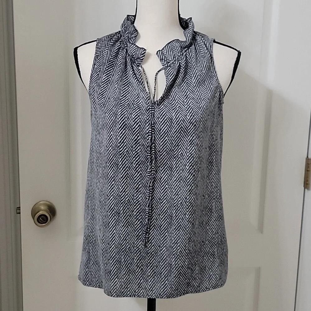 J. Crew Size 0 Gray Herringbone Pullover Blouse Top Sleeveless Ruffle Neck
